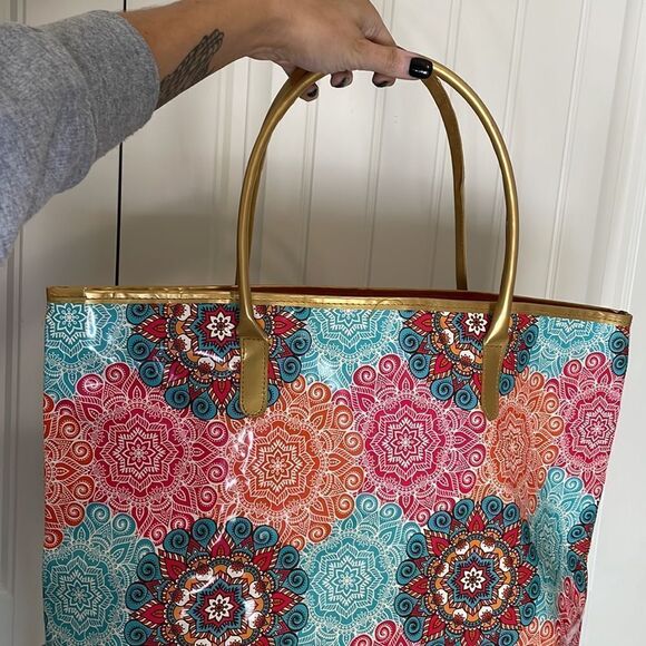 Paisley print large plastic beach pool tote bag with wallet - Picture 4 of 7